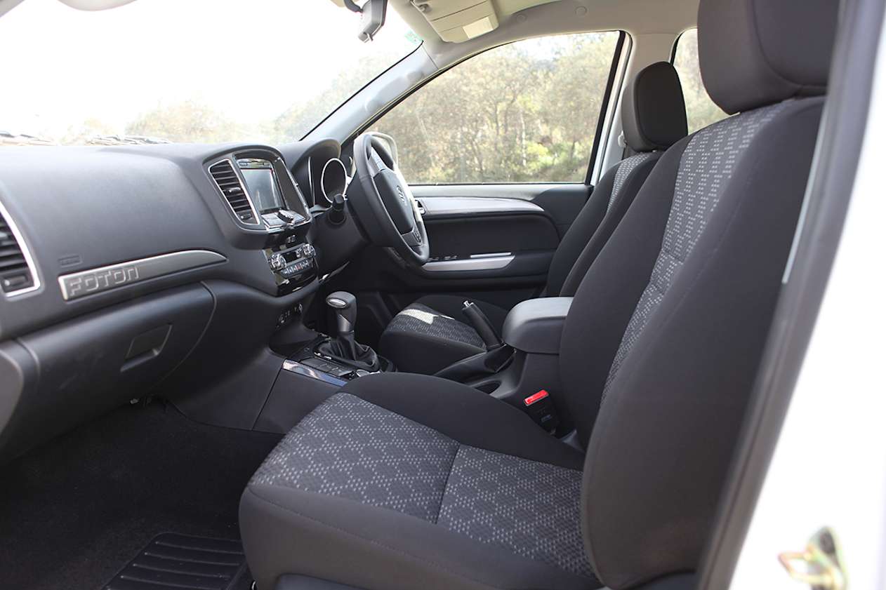 There are grab handles for back-seat passengers, but none for the driver or front-seat passenger. (image: Marcus Craft)