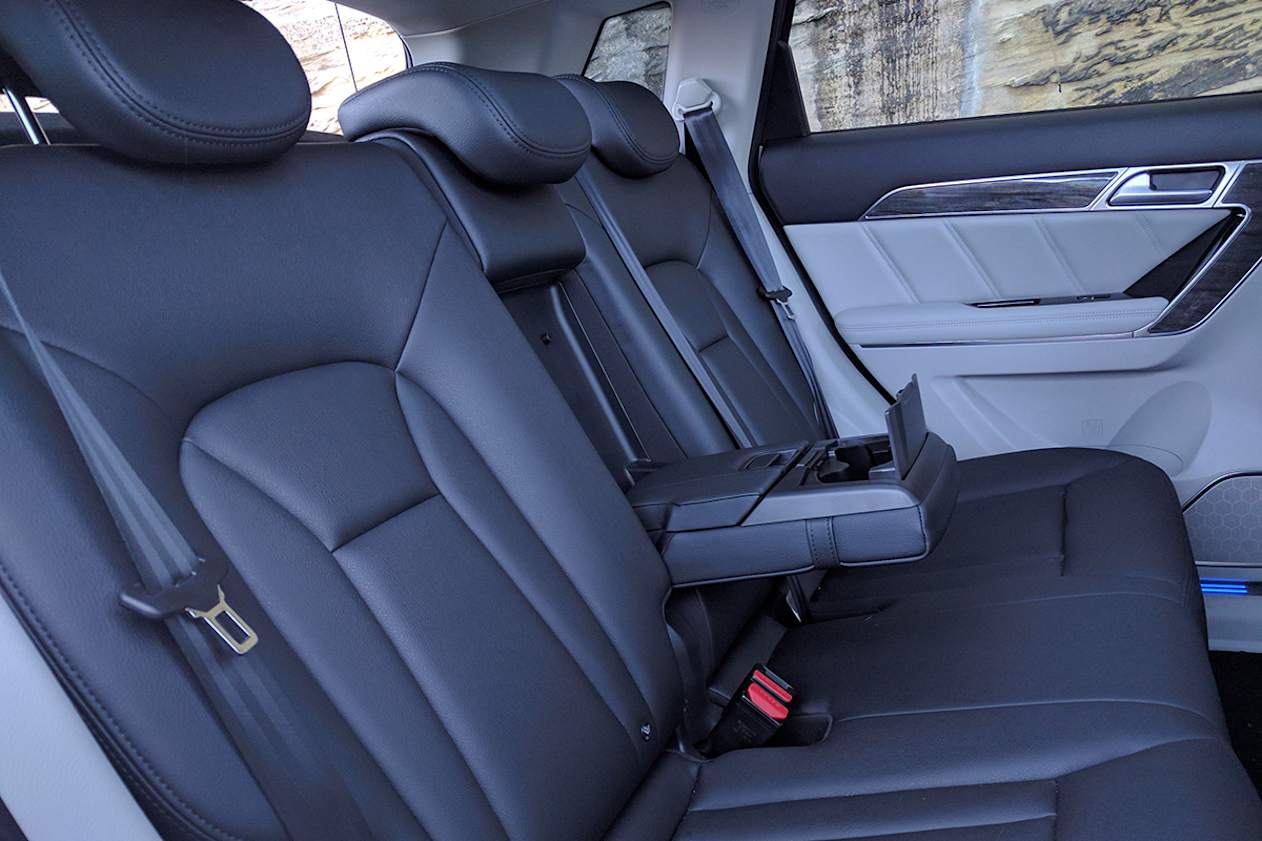 The kids in the back made good use of the two cupholders located in the arm rest. (image credit: Dan Pugh)