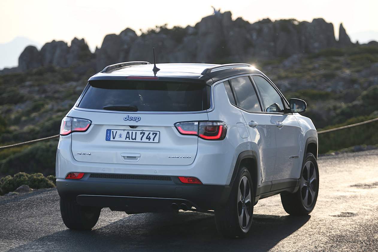 The Limited doesn’t have a low-range 4WD setting, but it does share the Trailhawk’s selectable terrain feature for snow, mud and sand. (Jeep Compass Limited pictured)