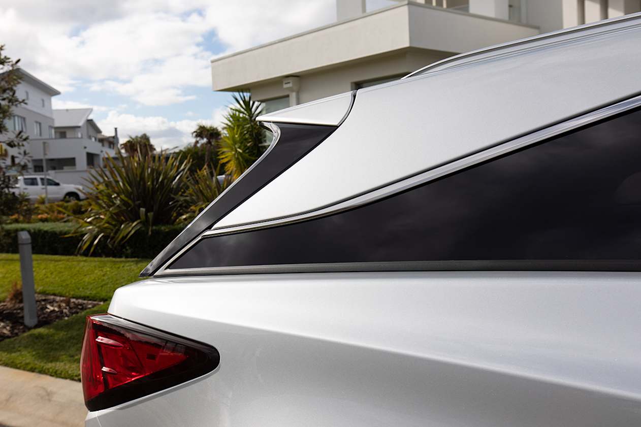 2018 Lexus RX 350L. (image credit: Dean McCartney)