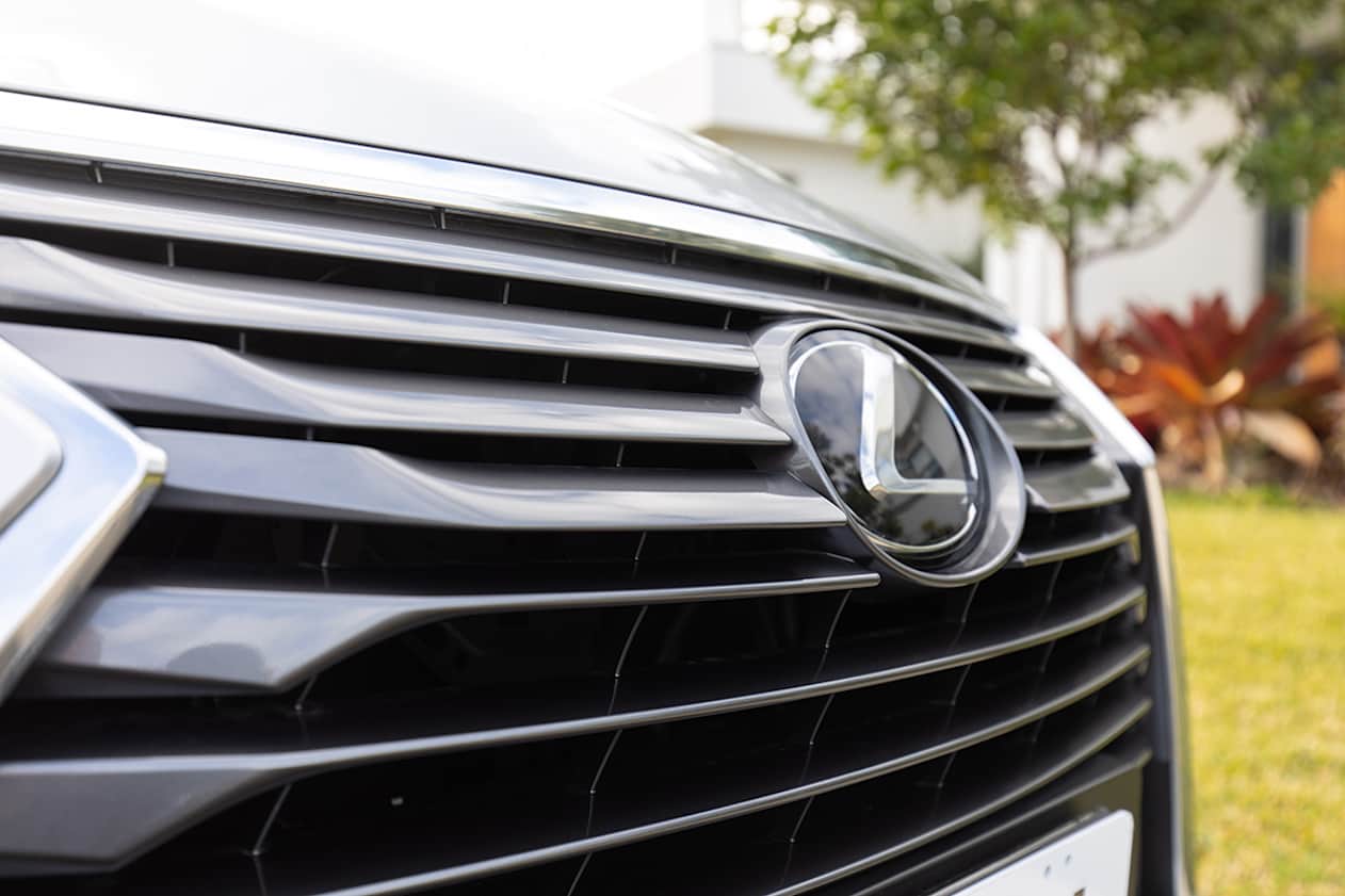 2018 Lexus RX 350L. (image credit: Dean McCartney)