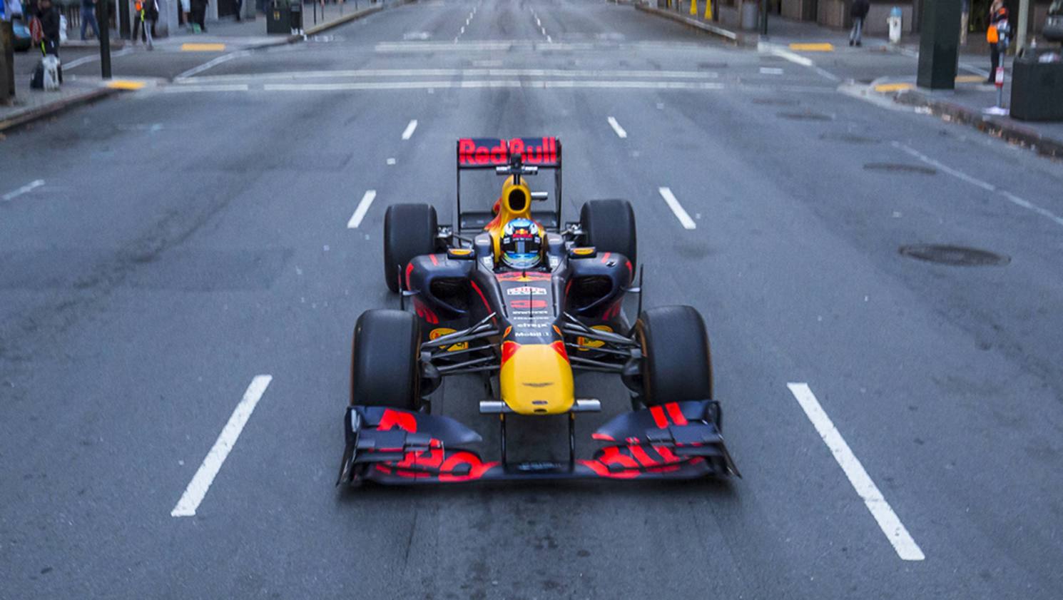 Cruisin&#039; through the streets.