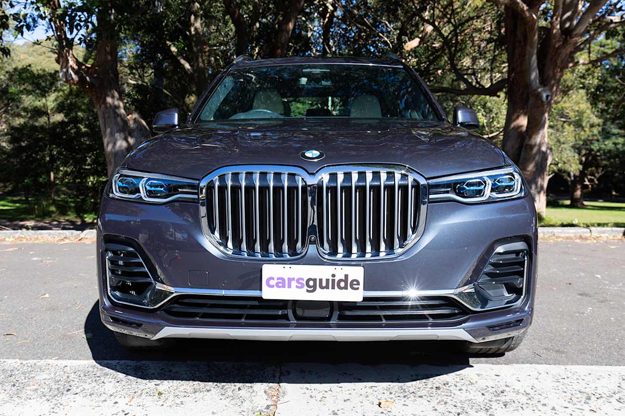 It has the classic grille, the elegant curves and premium finishes. (image: Dean McCartney)