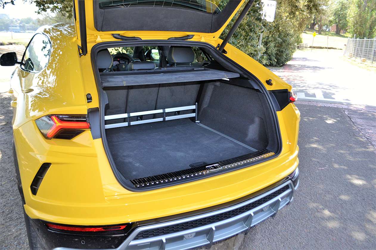 Lamborghini Urus boot space