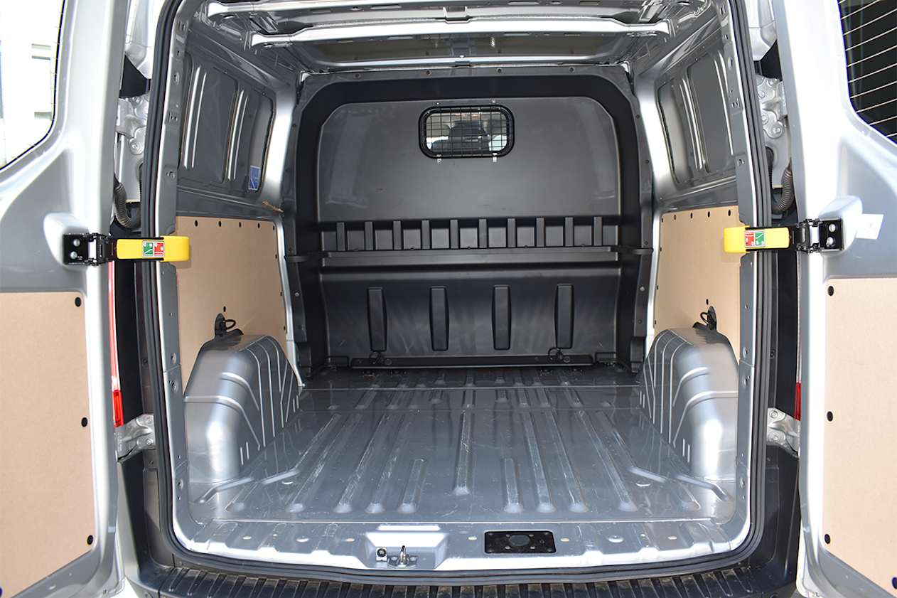 The Transit’s 2251kg kerb weight undercuts the HiAce by some 54kg.