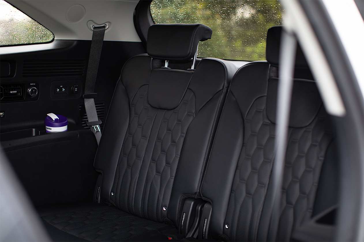 Climbing into the third row is also easier now thanks to a wheelbase that’s been stretched by 35mm. (GT-Line variant shown)