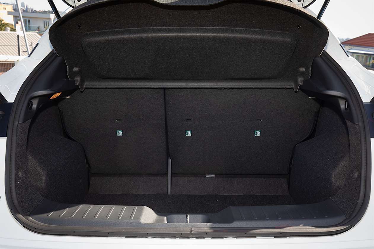 Nissan Juke 2020 boot space