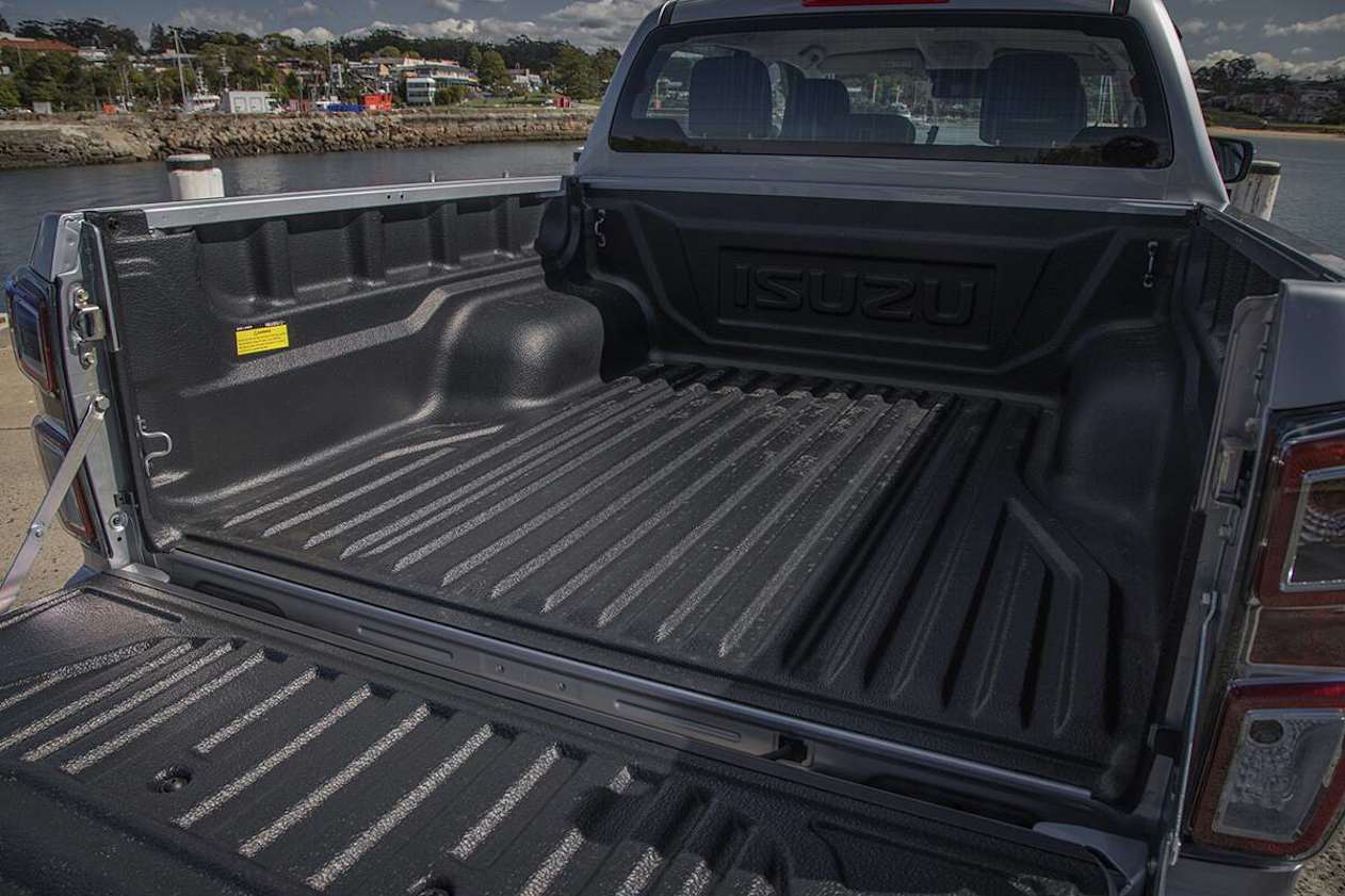 Isuzu D-Max under rail tub liner (LS-U variant pictured).