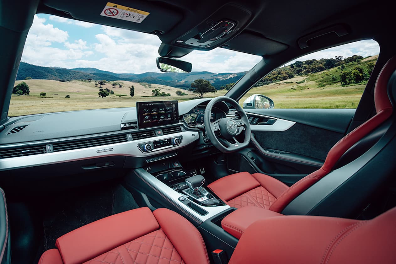 The front sport seats have Nappa leather trim. (S4 Avant variant pictured)