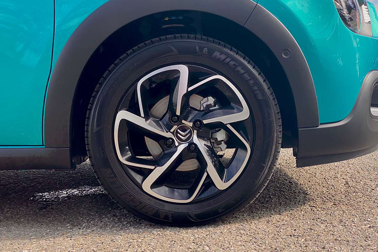 The C3 has16-inch alloys.