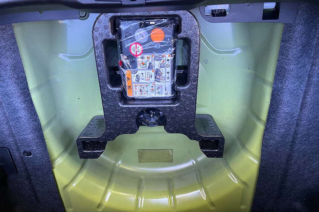 The Mustang is fitted with a tyre-repair kit.