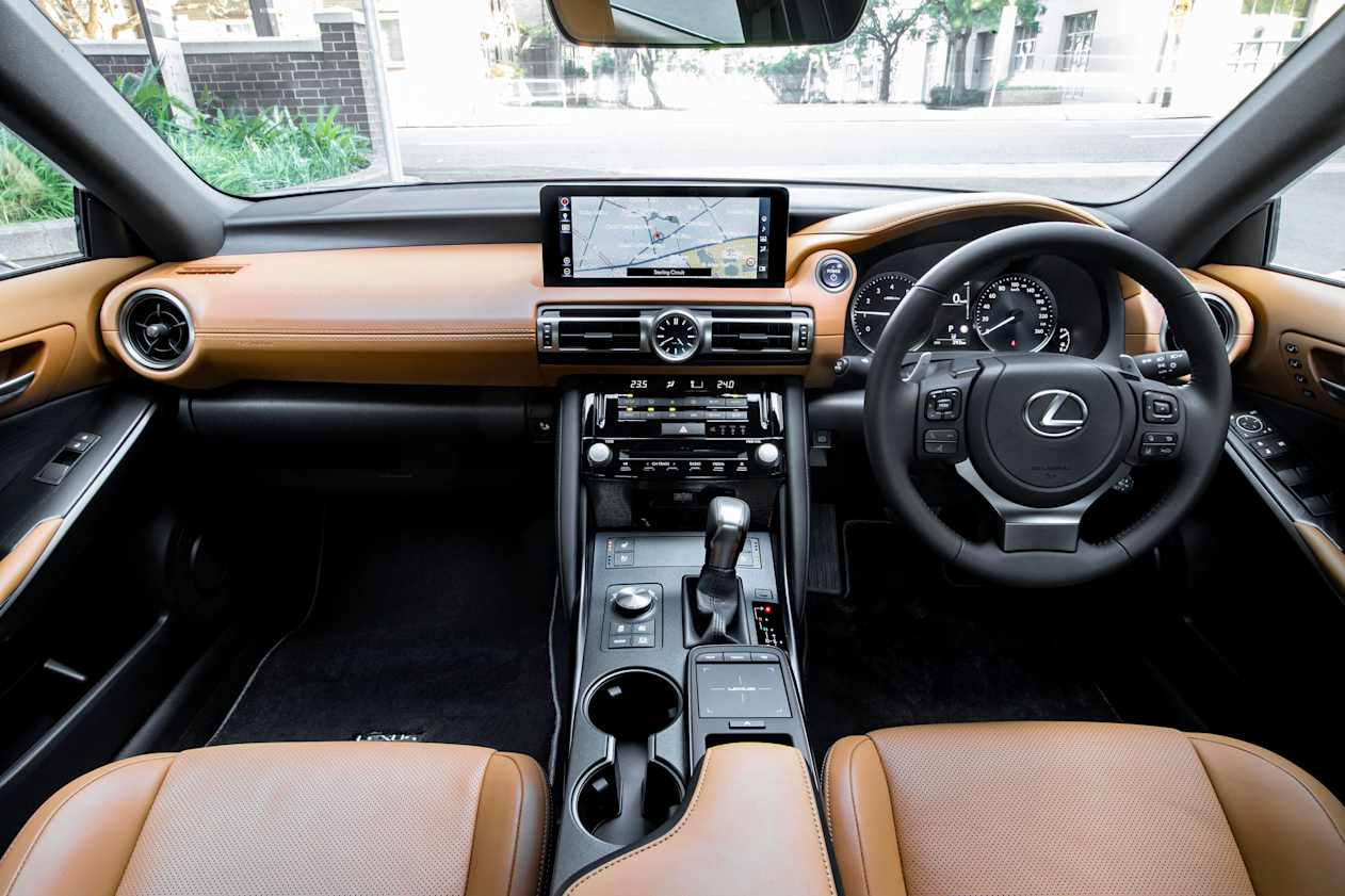 The interior design of the IS hasn’t changed dramatically.