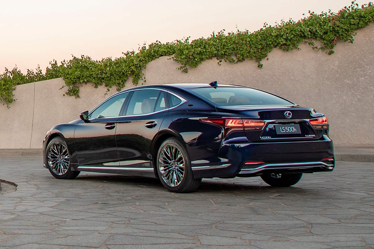 This is a departure from the Mercedes aping ‘90s and '00 generations. (LS 500h pictured)