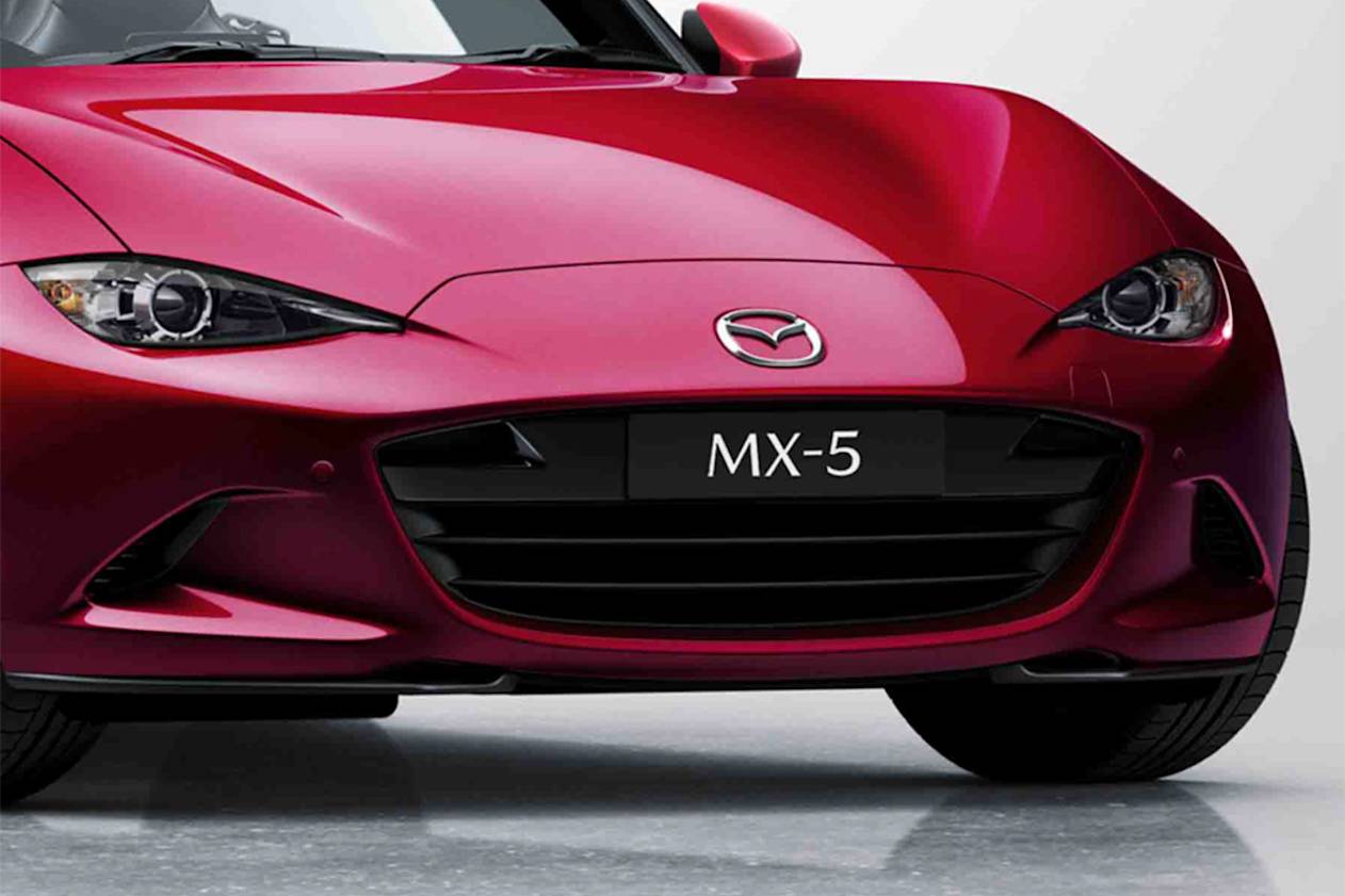 The Mazda MX-5 GT RS includes dusk-sensing LED headlights.
