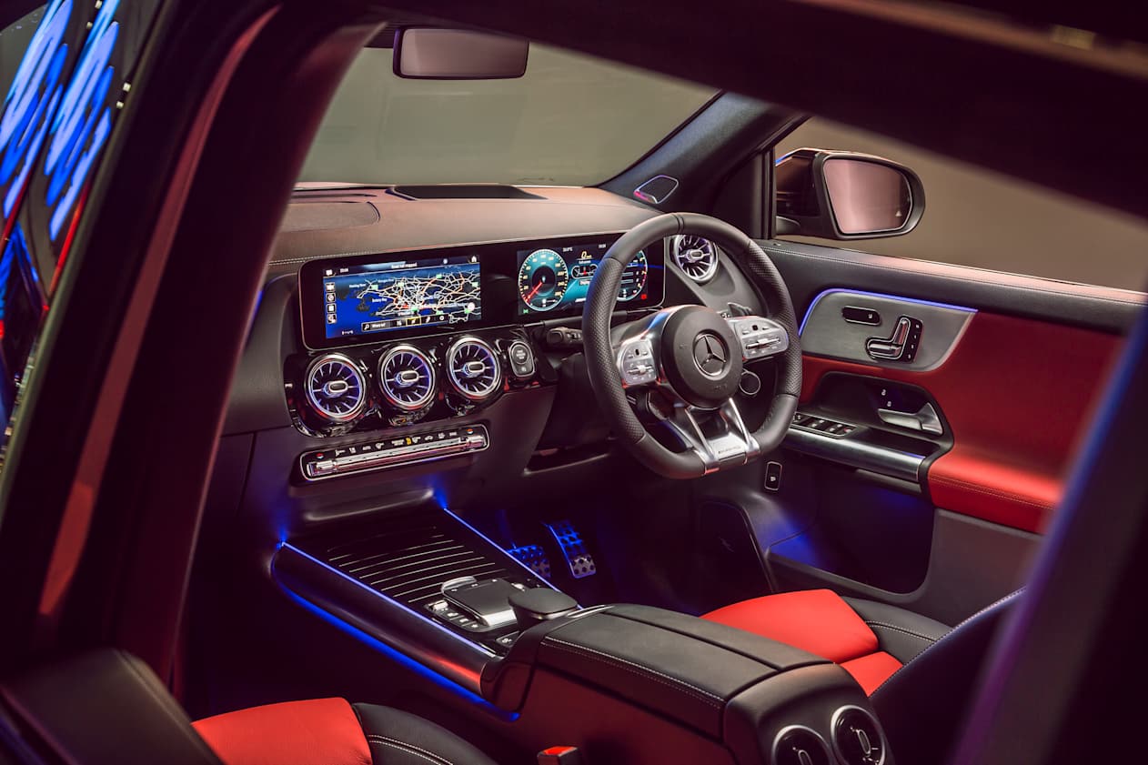 The paddles operate an eight-speed twin-clutch transmission.