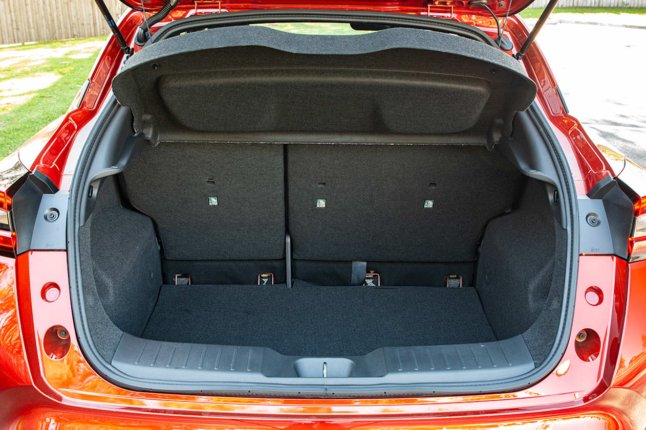 Nissan Juke 2021 boot space