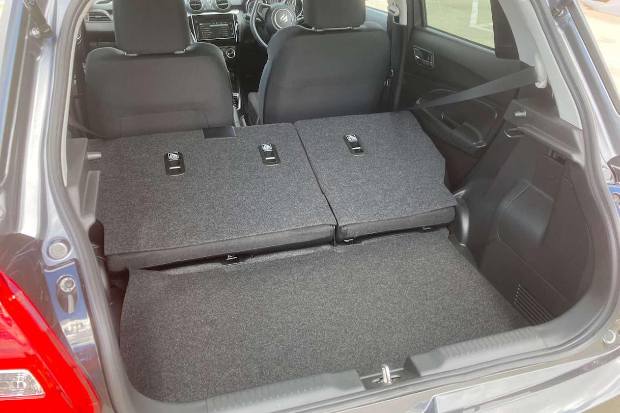 Suzuki Swift 2021 boot space
