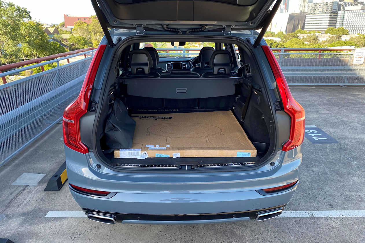 Volvo XC90 2021 boot space