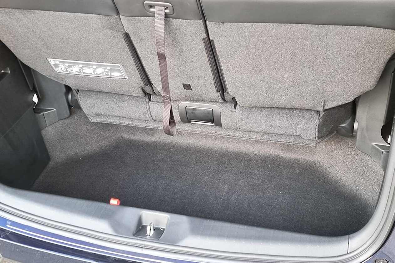 Honda Odyssey boot space
