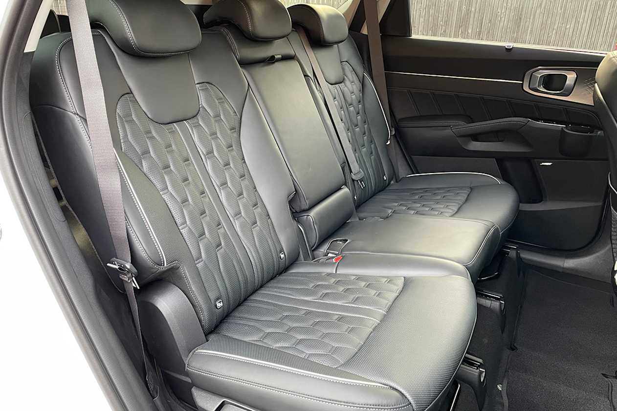 The Sorento offered better head space and legroom than the Kluger.