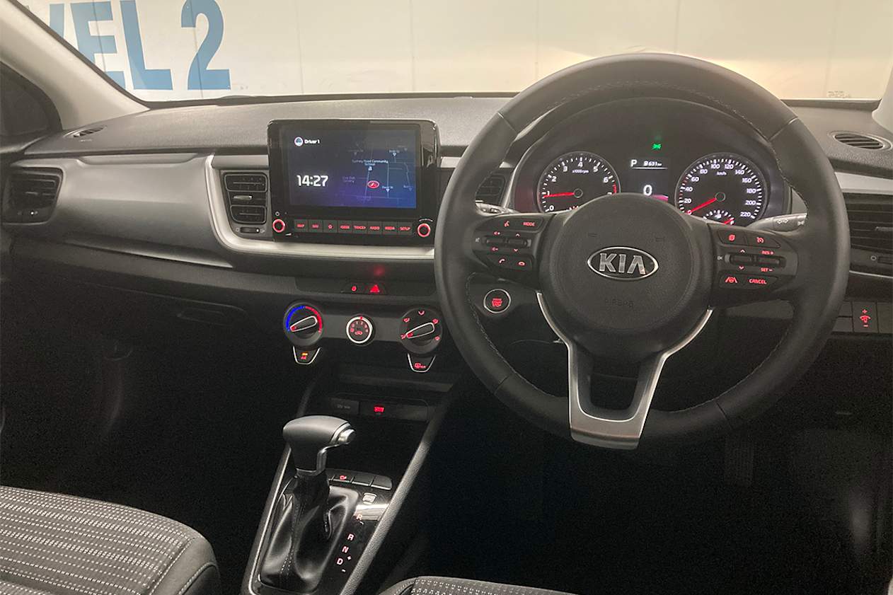 Light steering, excellent vision and a tight turning circle make it an effortless and pleasurable small-yet-tall crossover/hatch to live with.