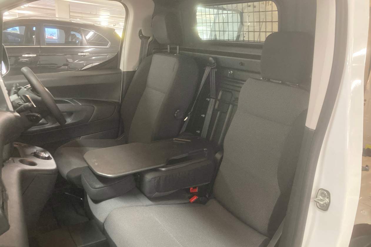 This is a post-Peugeot renaissance interior.