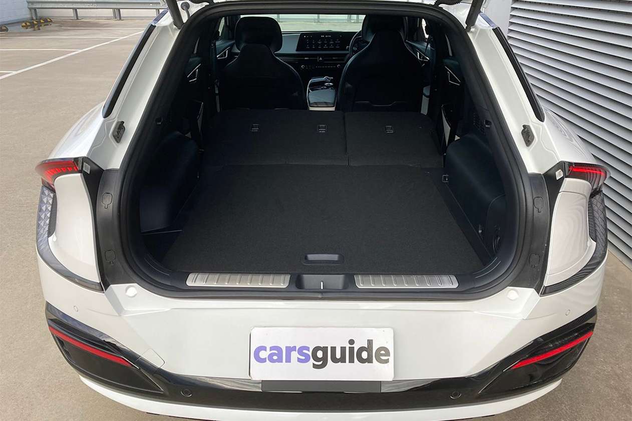 Kia EV6 2022 boot space