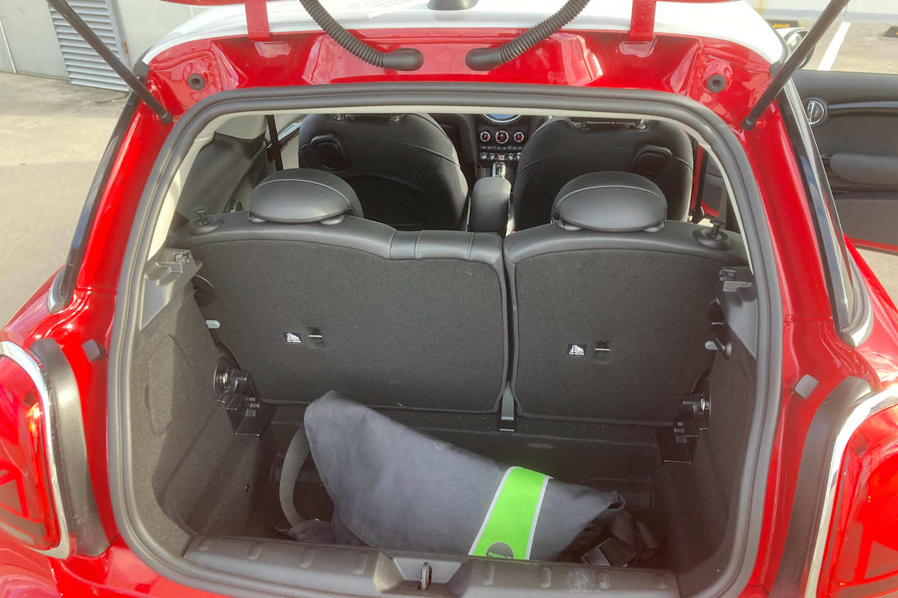 Mini Cooper 2022 boot space
