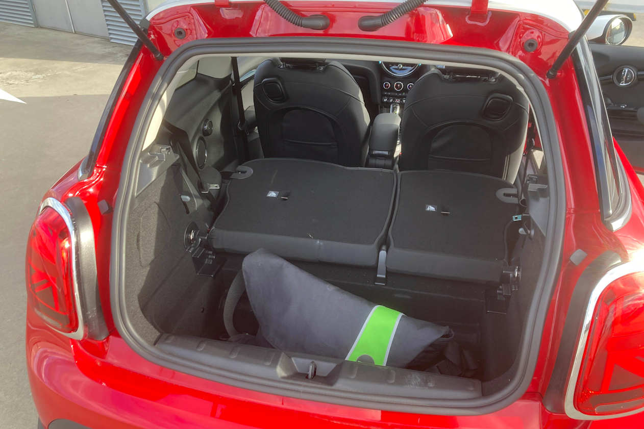 Mini Cooper 2022 boot space