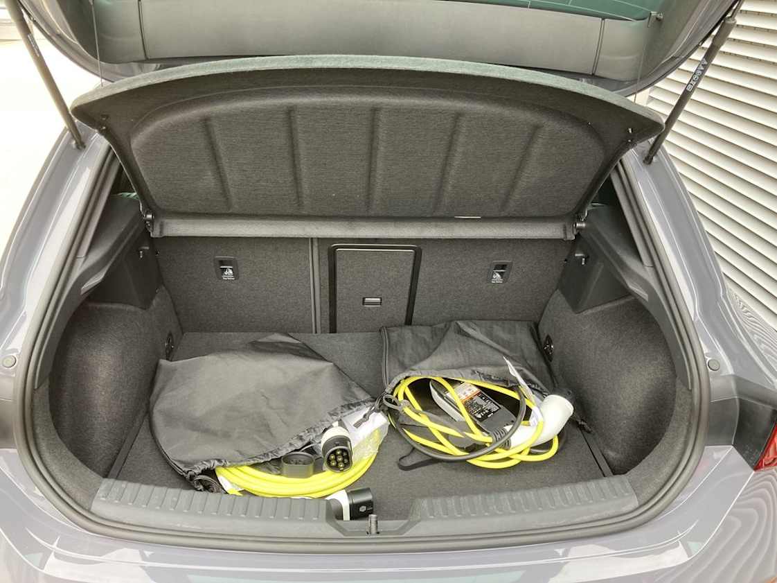 That drops down to 270L for the VZe PHEV grade, due to the battery pack underneath. As a result, the temporary spare is swapped over for a tyre inflation kit.