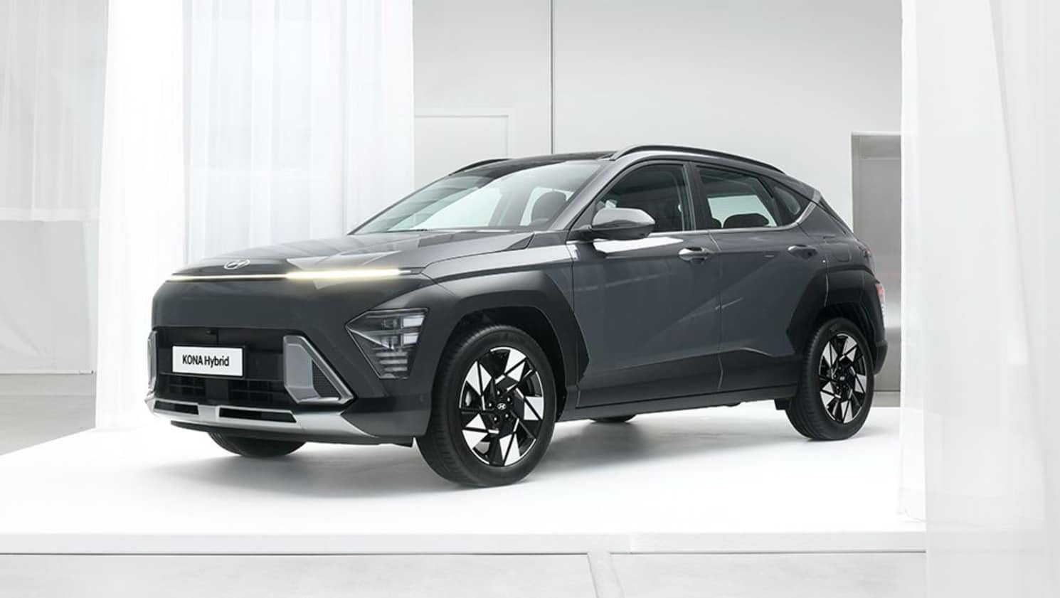 2023-Hyundai-Kona-Hybrid-SUV-