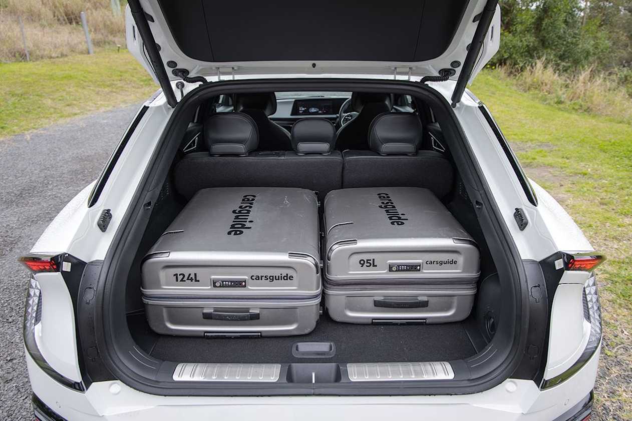 Kia EV6 2023 boot space
