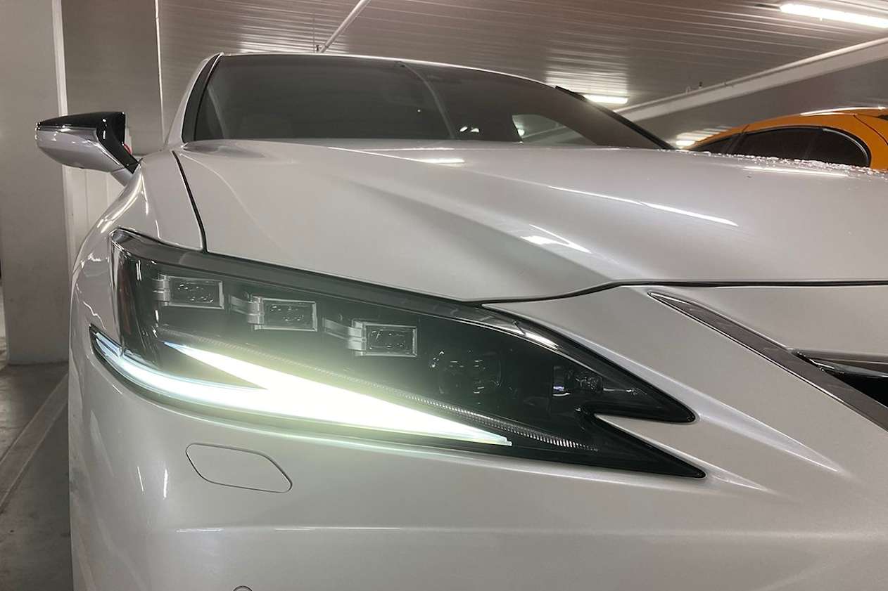Sports Luxury buyers also score tri-beam LED headlights with adaptive high beams. (Image: Byron Mathioudakis)