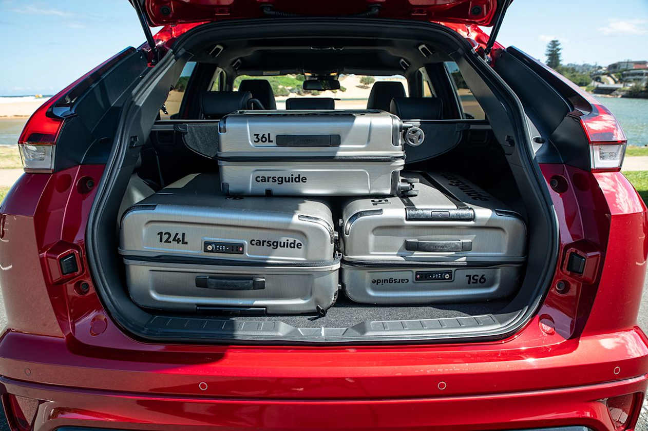 Mitsubishi Eclipse Cross 2023 boot space