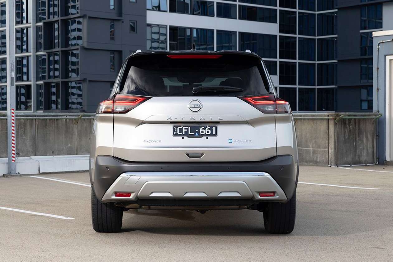 Although jagged upper and lower light units at the front, similarly elongated tail-lights, and a conspicuously concave section along the lower part of the side doors make a bold statement. (Ti-L variant pictured)