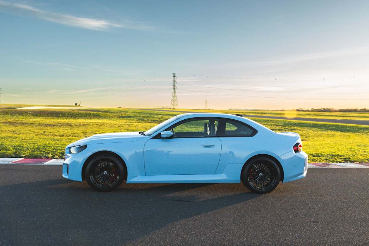 In fact, I’ve always thought this kind of hyper-aggressive styling looks better on smaller cars than it does on big ones.