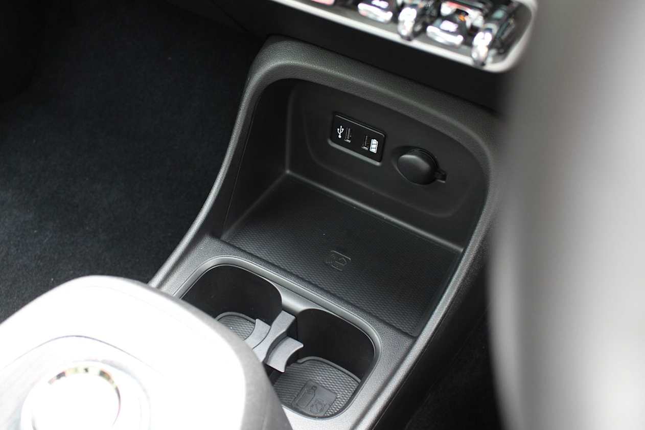 Interior details pictured (Image: Chris Thompson)