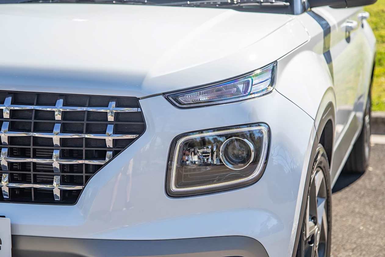 The Venue Elite features halogen headlights. (Image: Sam Rawlings)