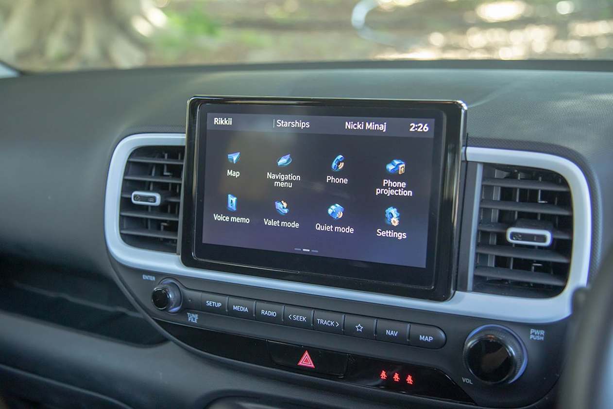 Upfront of the Venue Elite is an 8.0-inch multimedia touchscreen. (Image: Sam Rawlings)