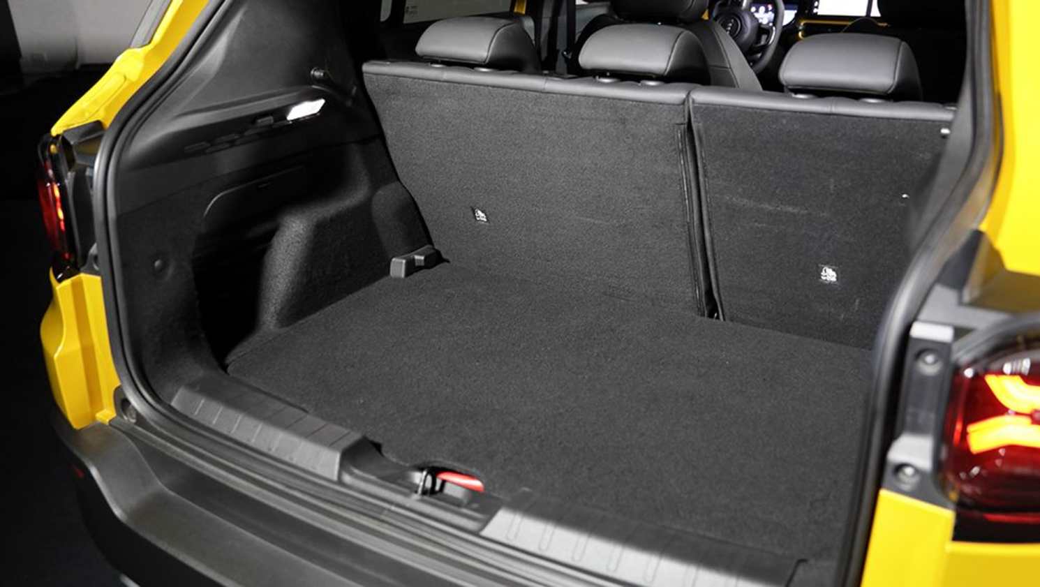 Jeep Avenger boot space