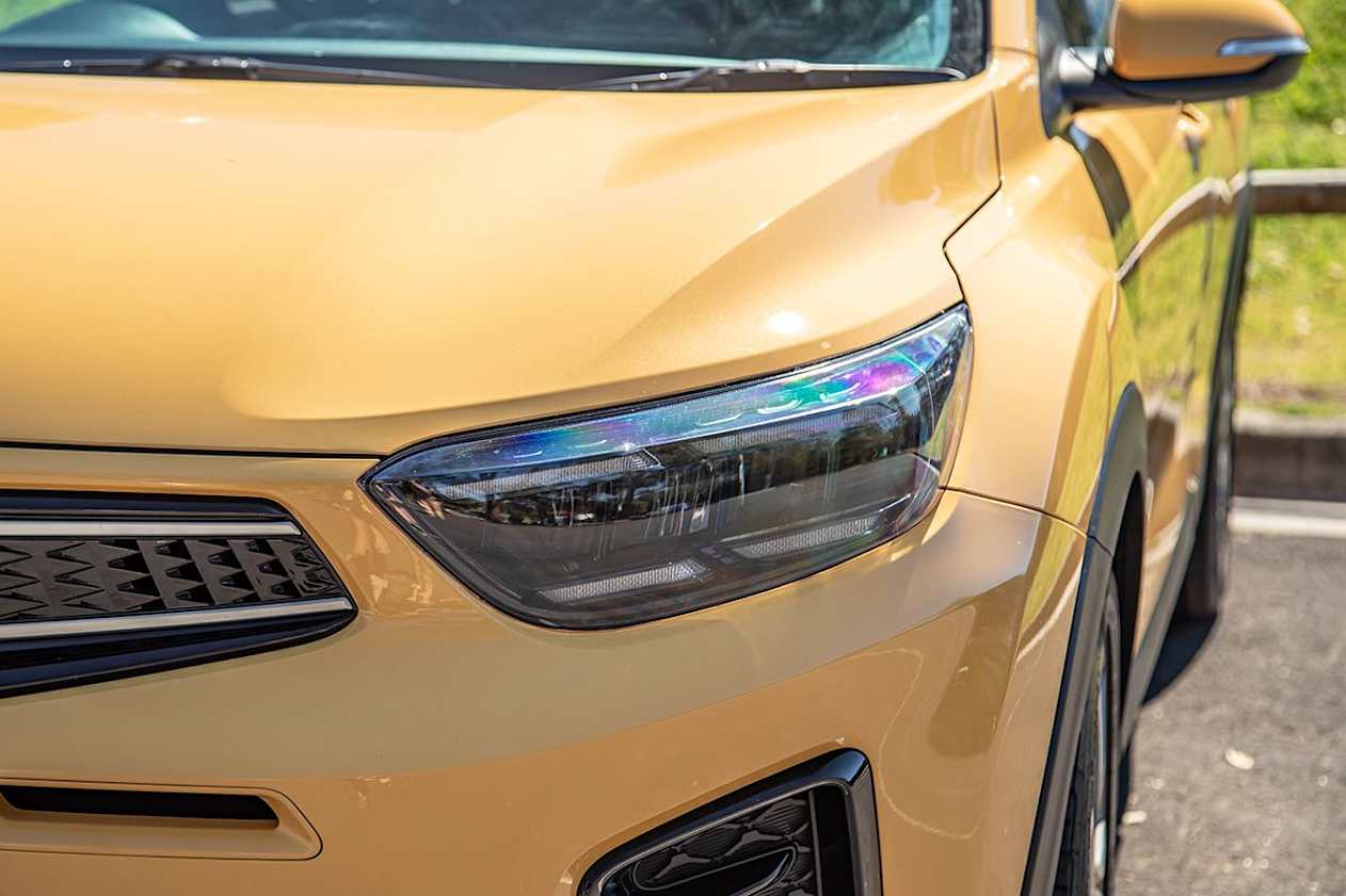 The Stonic gets LED headlights. (Image: Sam Rawlings)