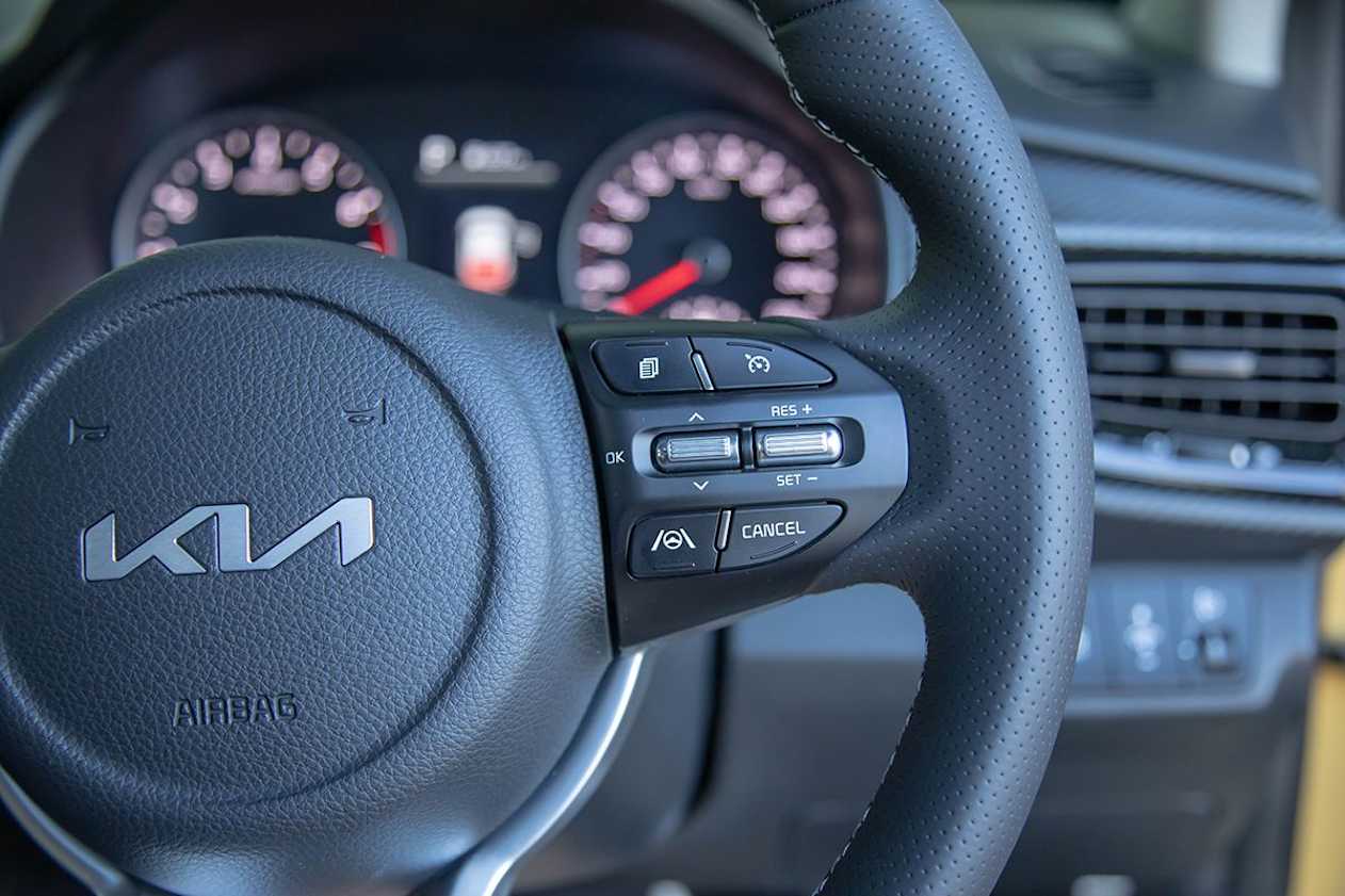 Both the Stonic and Venue have 7 airbags. (Image: Sam Rawlings)