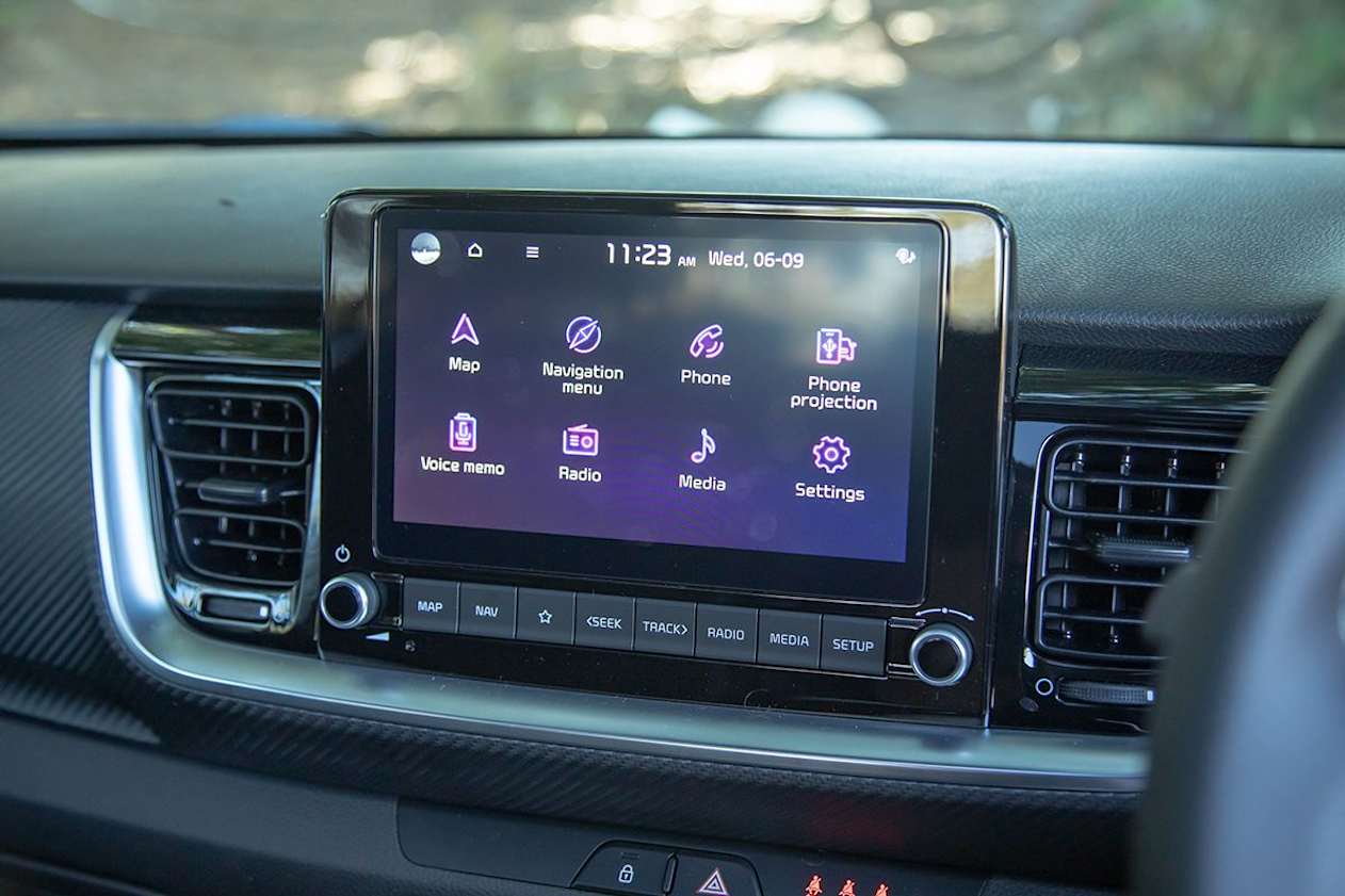 Upfront of the Stonic GT-Line is an 8.0-inch multimedia touchscreen. (Image: Sam Rawlings)