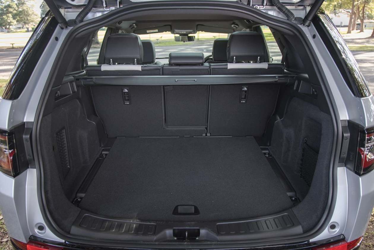 Land Rover Discovery Sport boot space