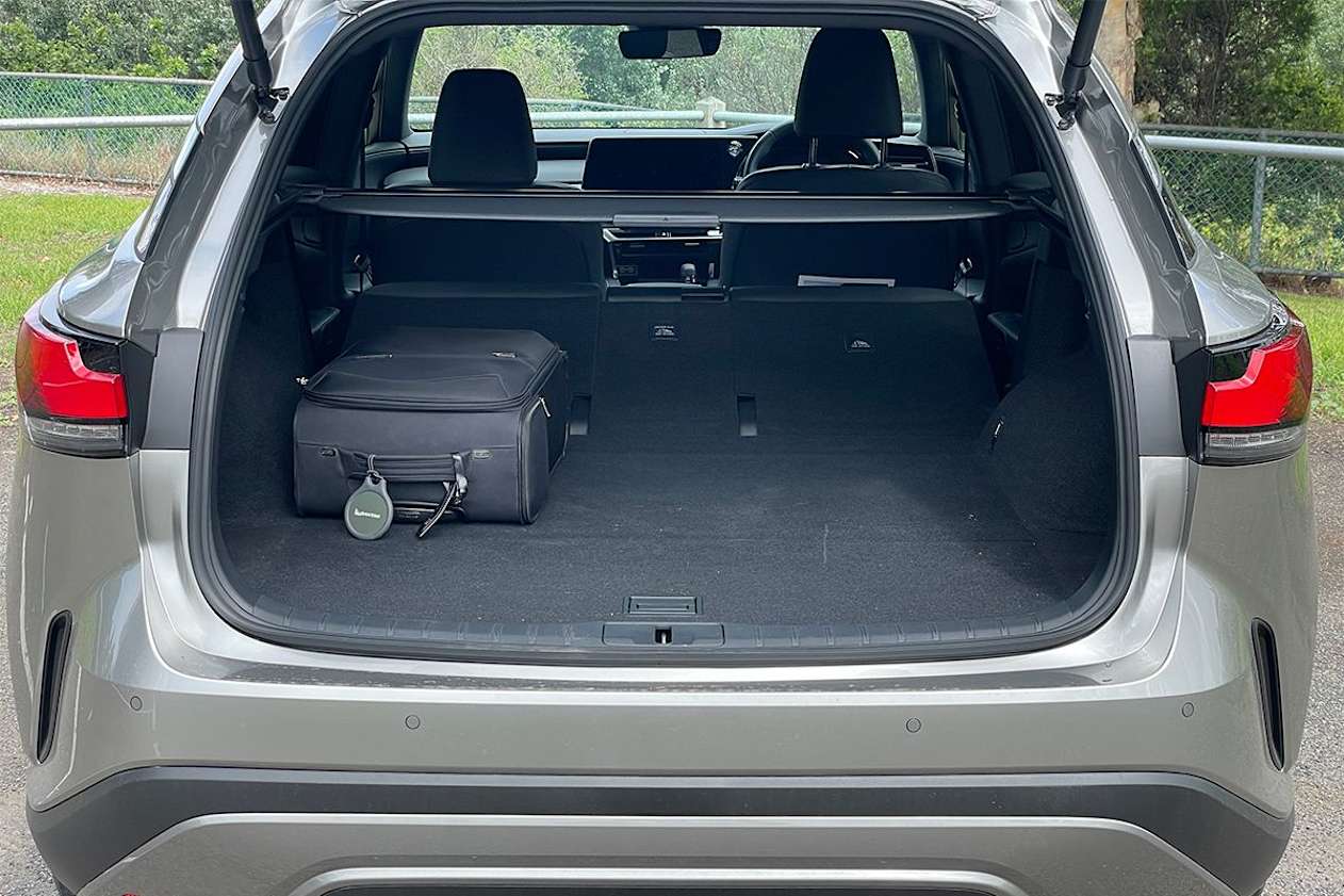 Lexus RX350H boot space