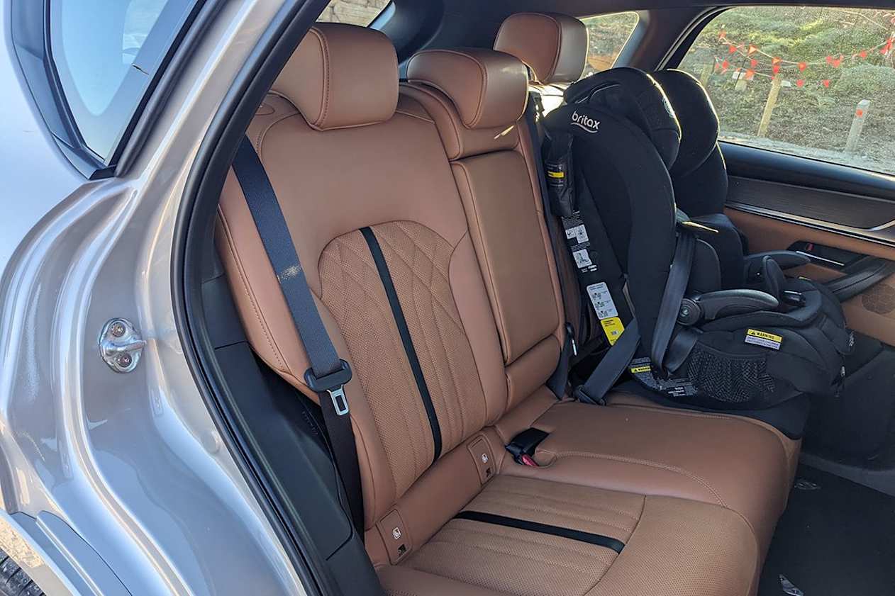 The rear-facing car seat caused no hinderance to the front seat passengers comfort. (Image: Tung Nguyen)