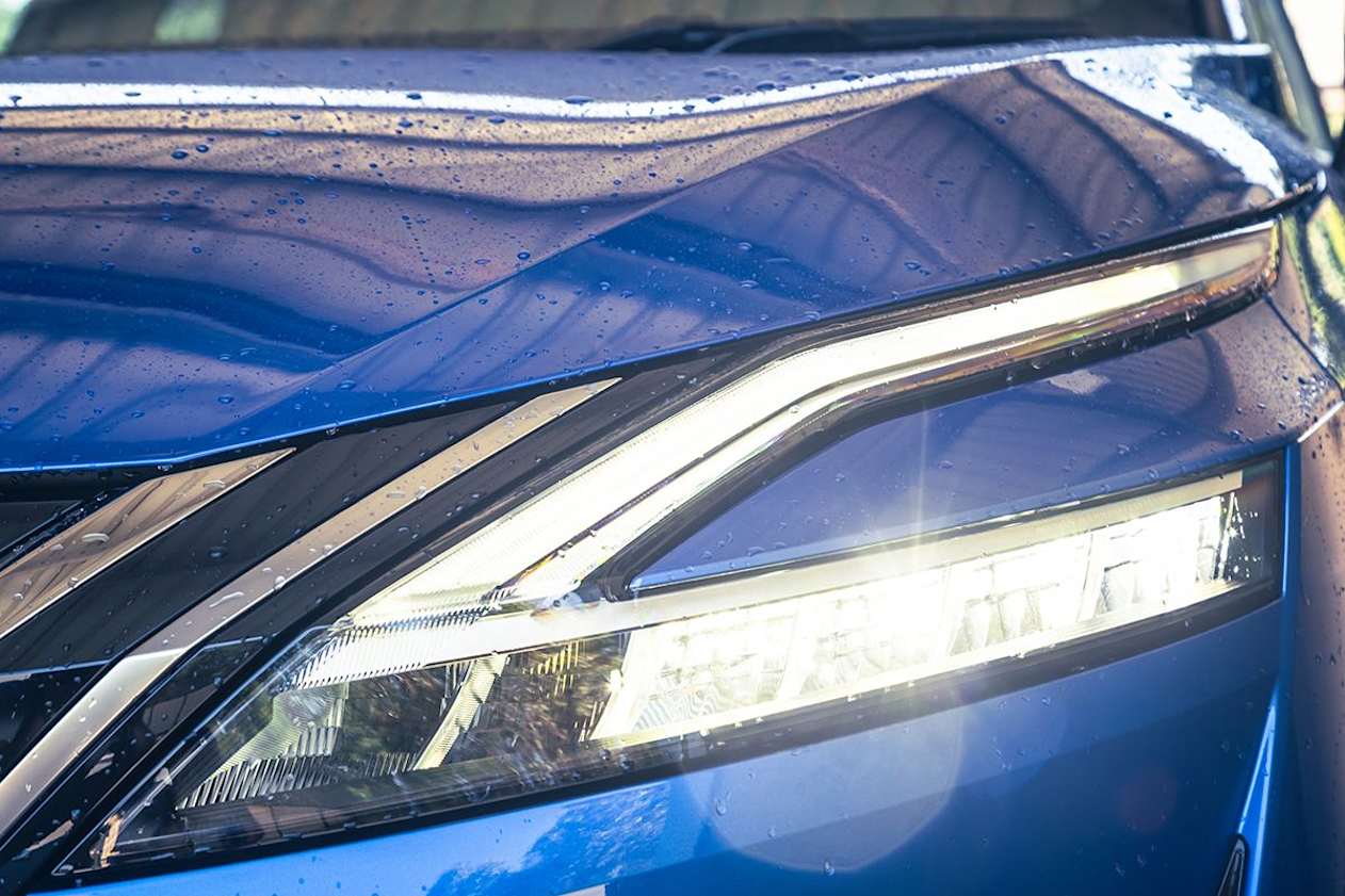 Nissan sees fit to stuff the Ti with luxuries like adaptive LED headlights.