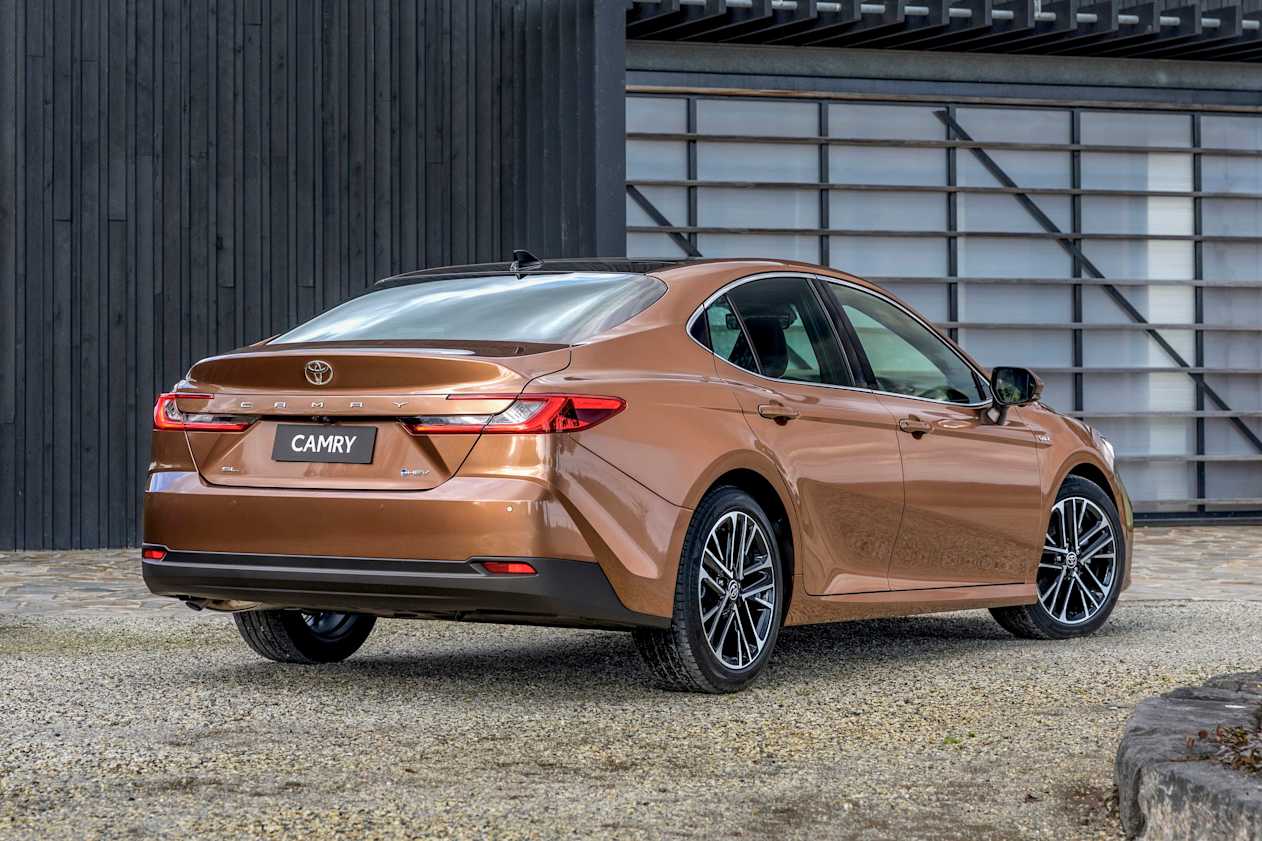2025 Toyota Camry SL