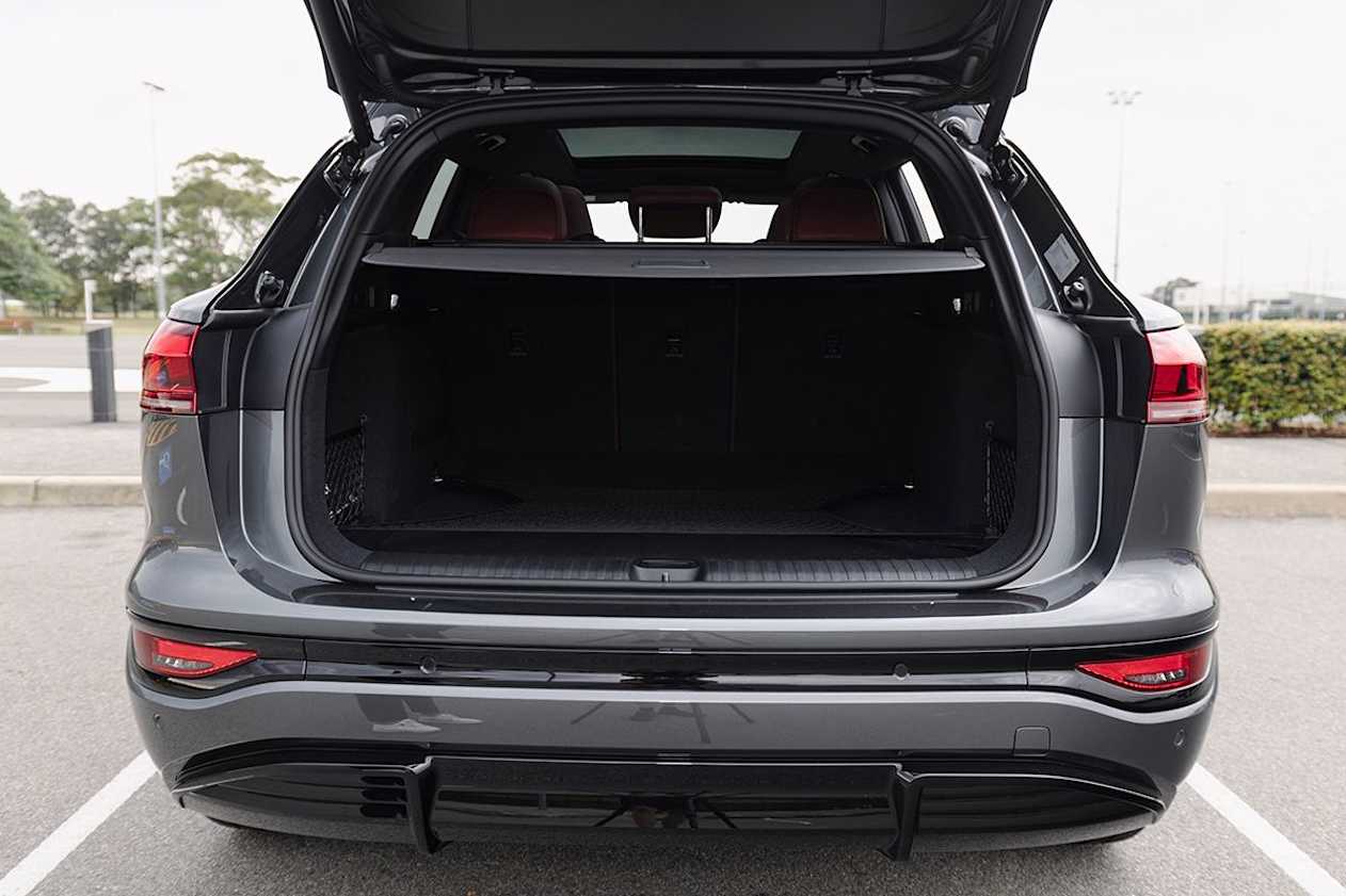 Audi Sq6 E-Tron boot space