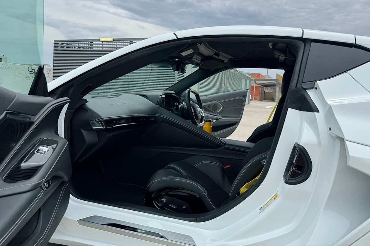 2025 Chevrolet Corvette E-Ray (image: Byron Mathioudakis)